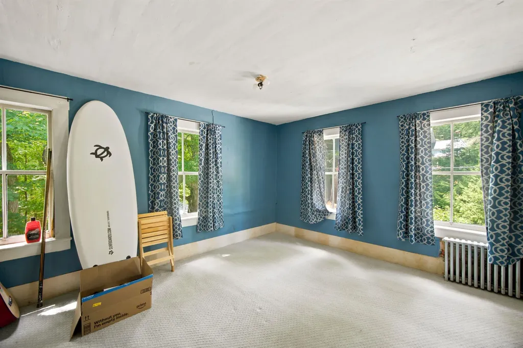 131 Waterloo Street Warner NH 03278