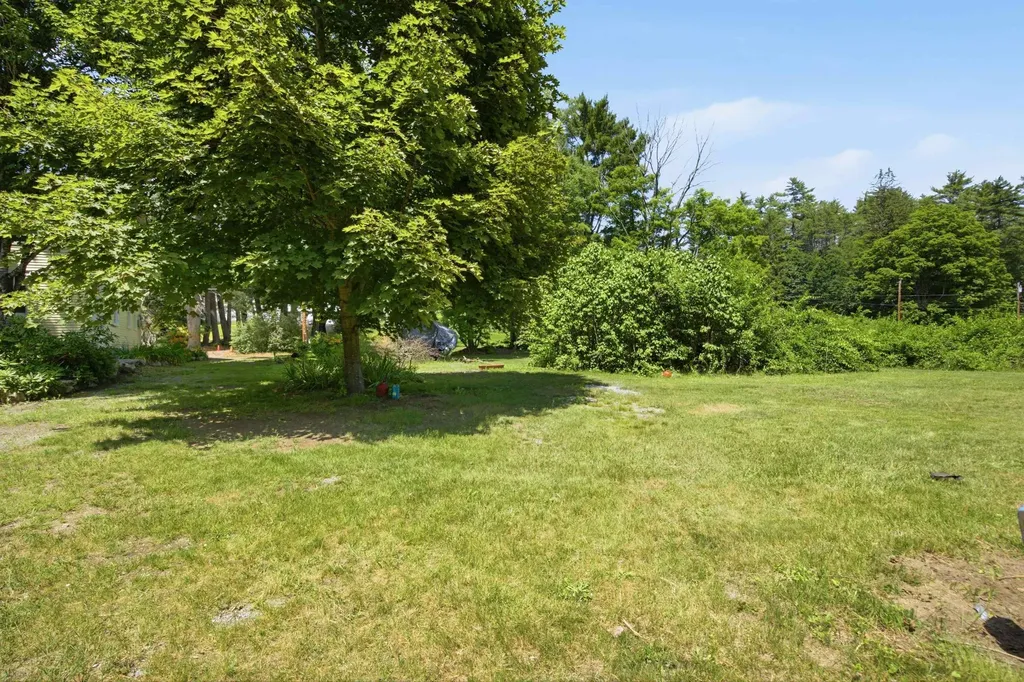 131 Waterloo Street Warner NH 03278