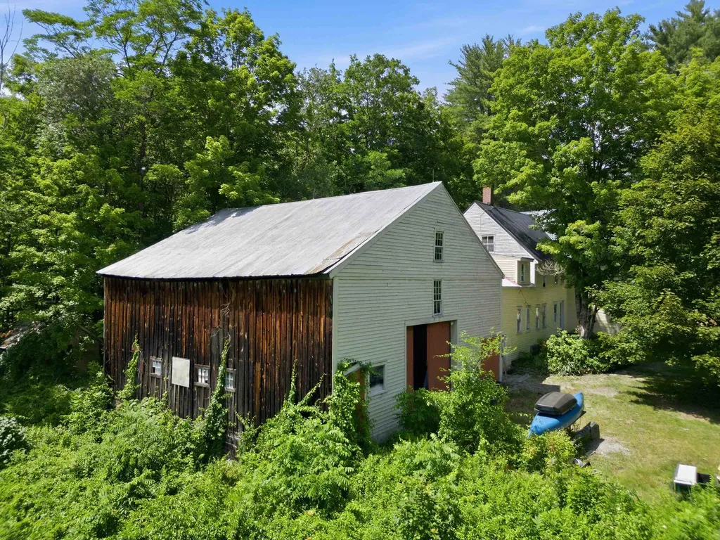131 Waterloo Street Warner NH 03278