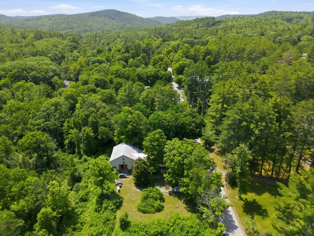 131 Waterloo Street Warner NH 03278