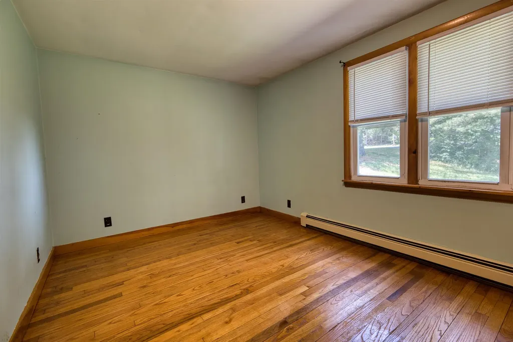 23 Riverlake Street Alton NH 03810