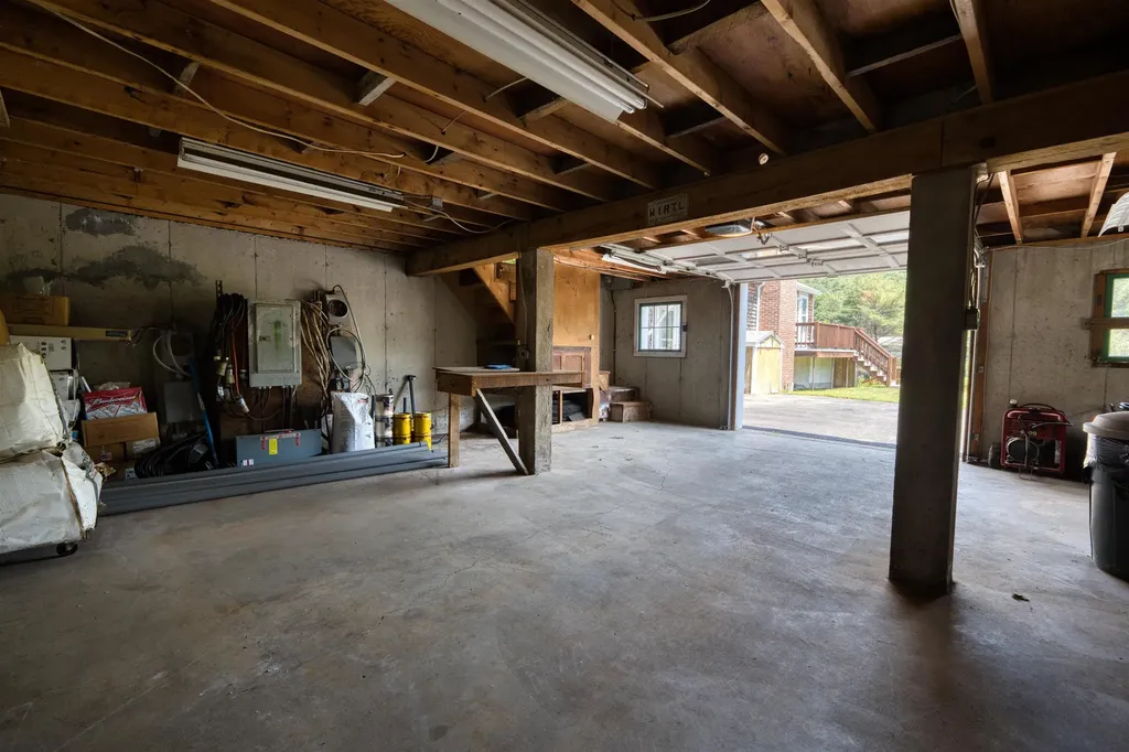 23 Riverlake Street Alton NH 03810
