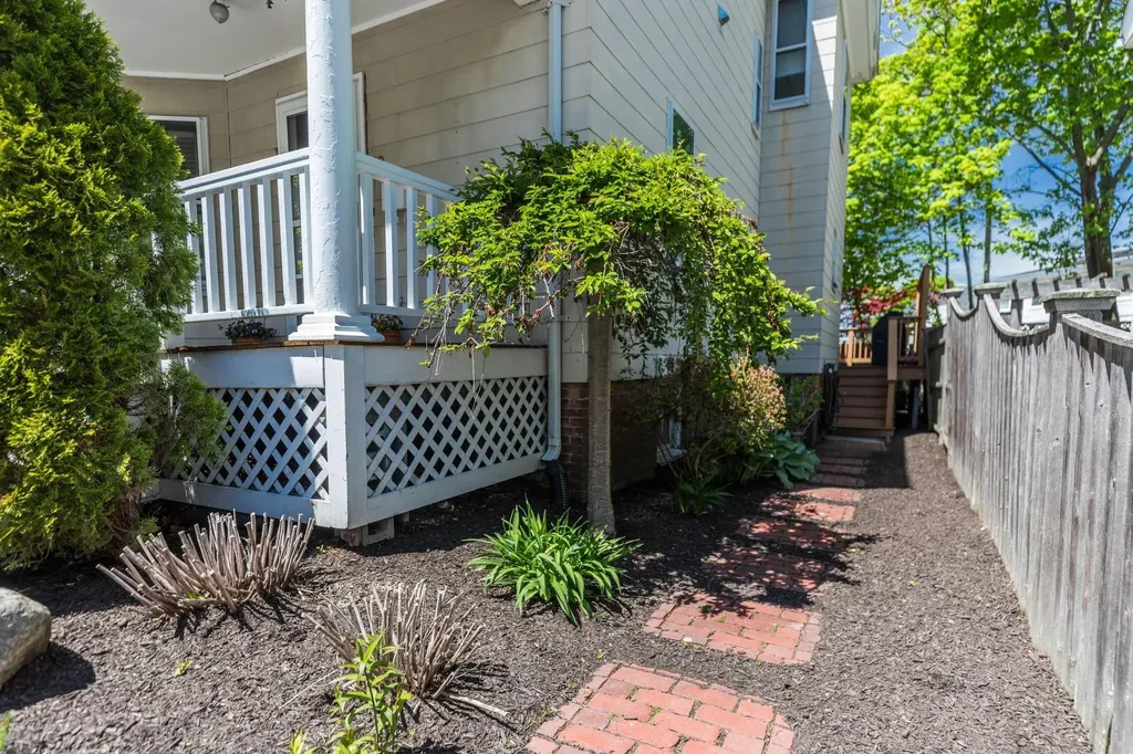 39 Chauncey Street Portsmouth NH 03801