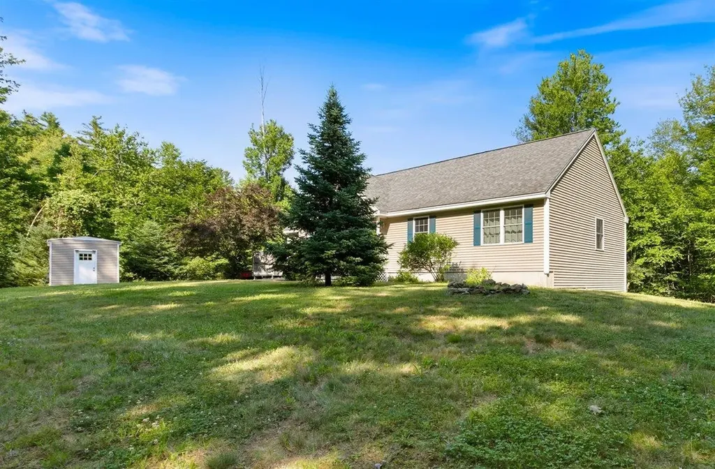 45 Phillips Road Sandown NH 03873