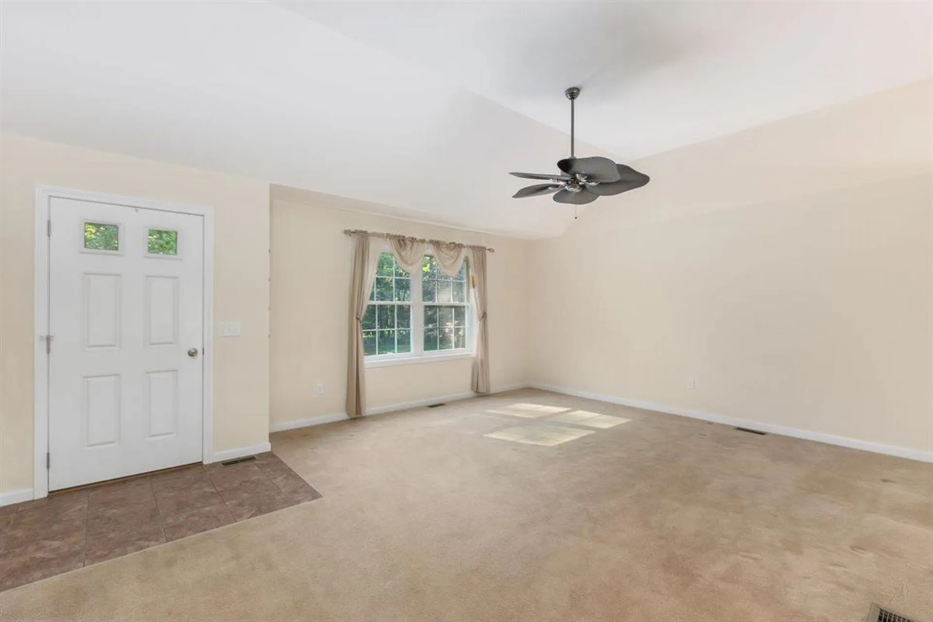 45 Phillips Road Sandown NH 03873