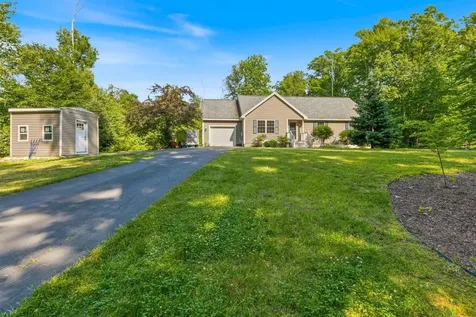 45 Phillips Road Sandown NH 03873
