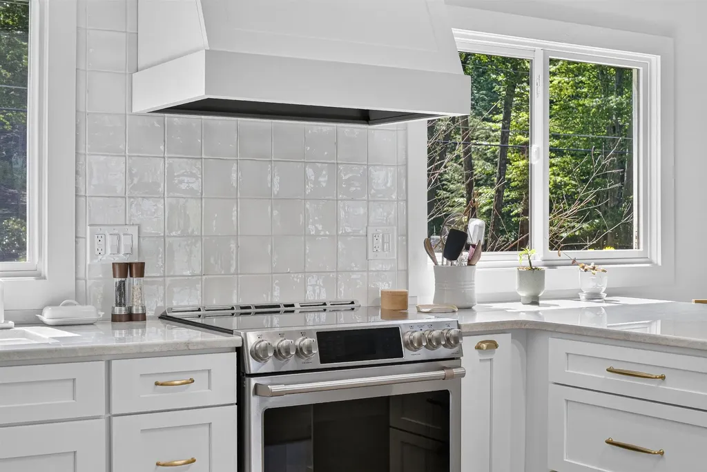 209 Lakeshore Drive Gilmanton NH 03237