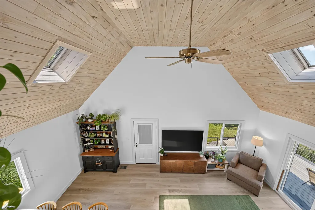 209 Lakeshore Drive Gilmanton NH 03237