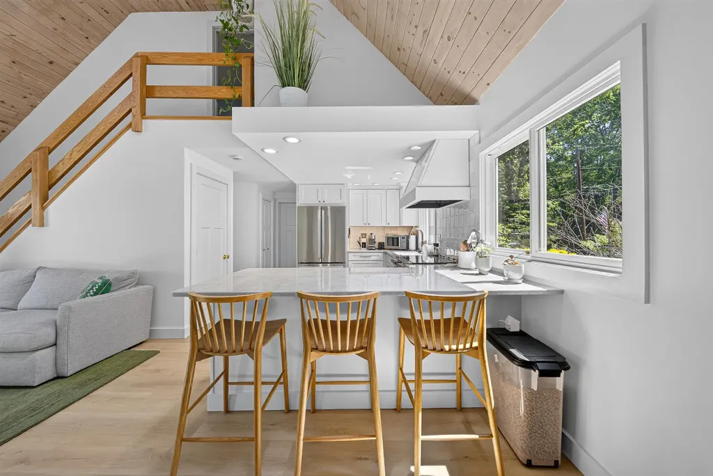 209 Lakeshore Drive Gilmanton NH 03237