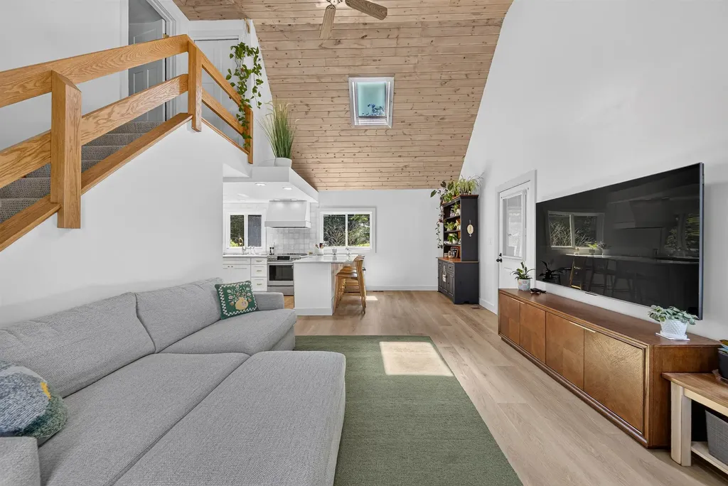 209 Lakeshore Drive Gilmanton NH 03237