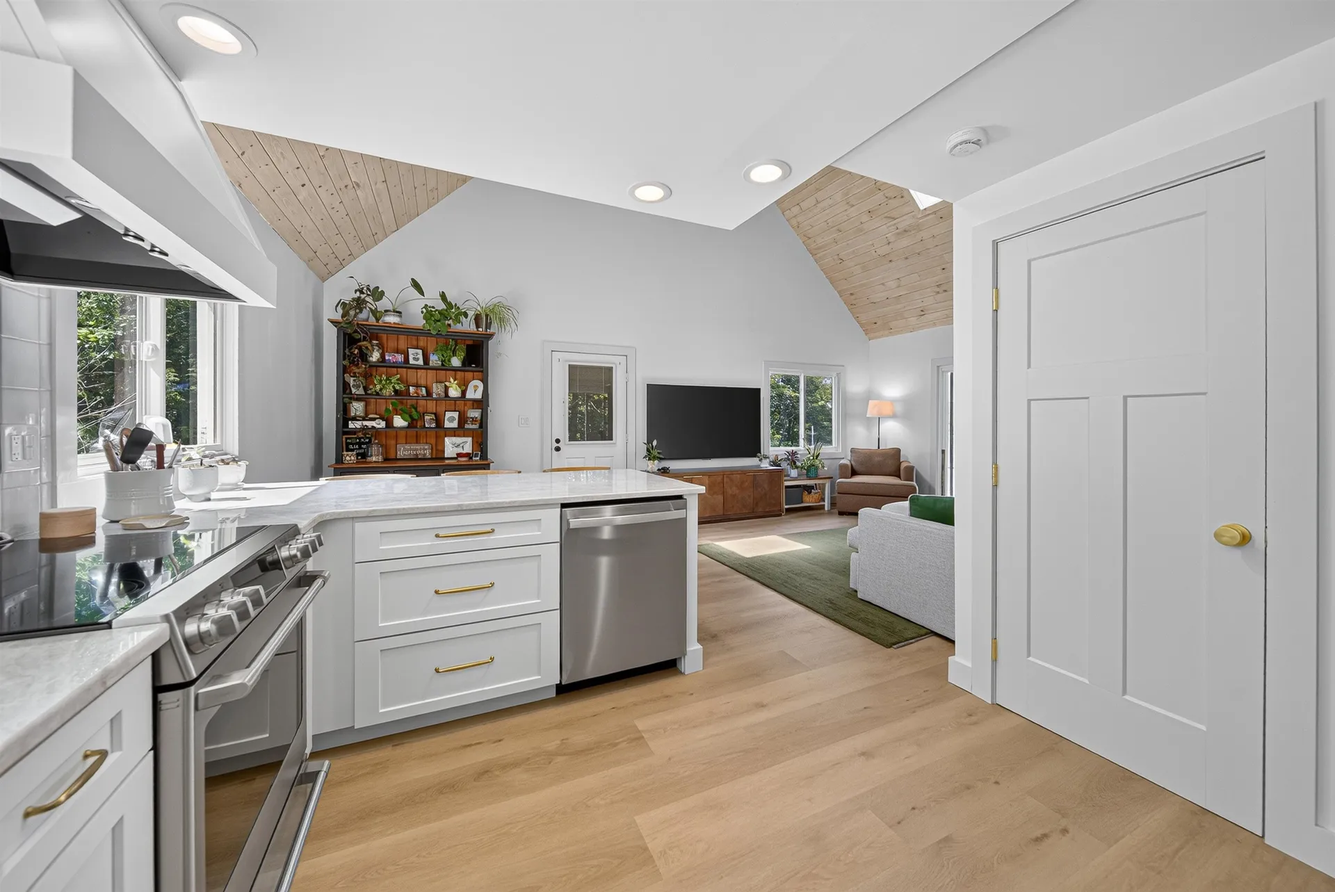 209 Lakeshore Drive Gilmanton NH 03237