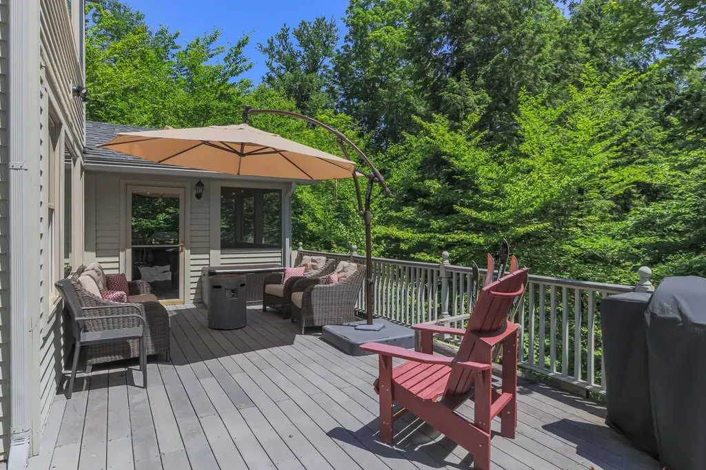 4 Bear Drive Enfield NH 03748