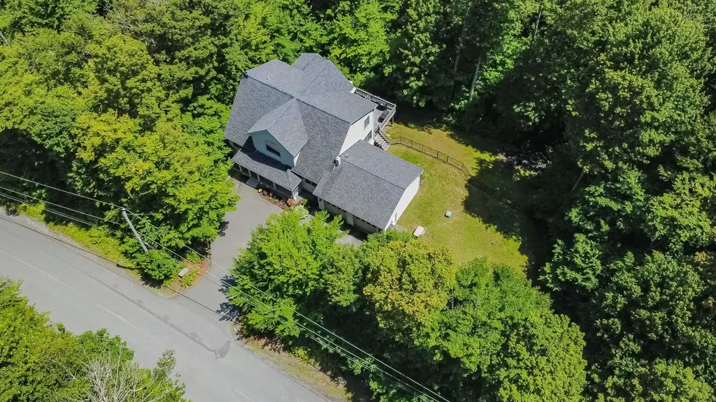 4 Bear Drive Enfield NH 03748