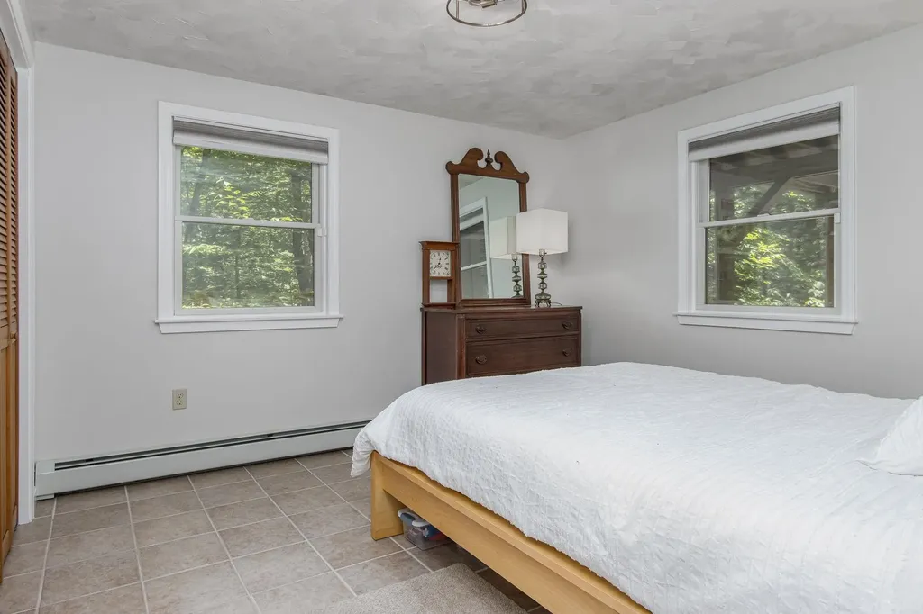 4 Bear Drive Enfield NH 03748