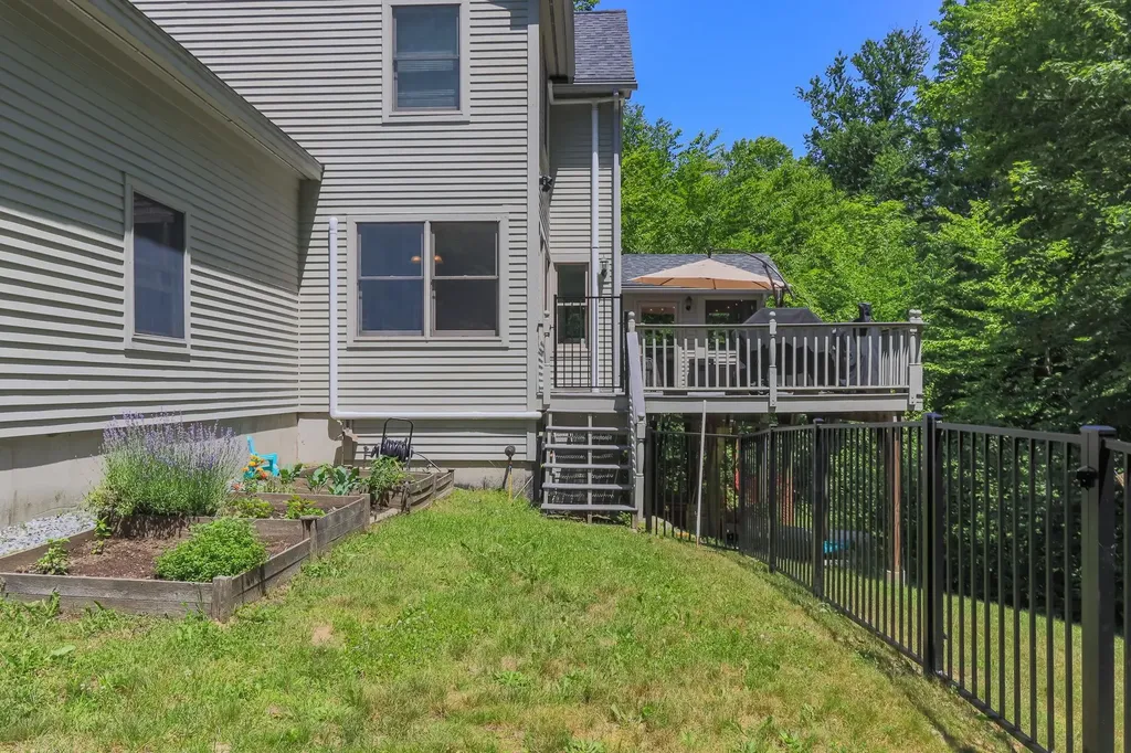 4 Bear Drive Enfield NH 03748