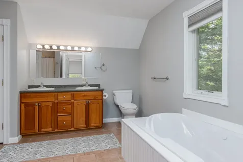 4 Bear Drive Enfield NH 03748