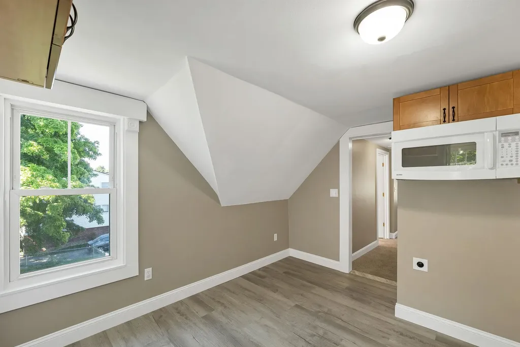 16 Brook Street Derry NH 03038
