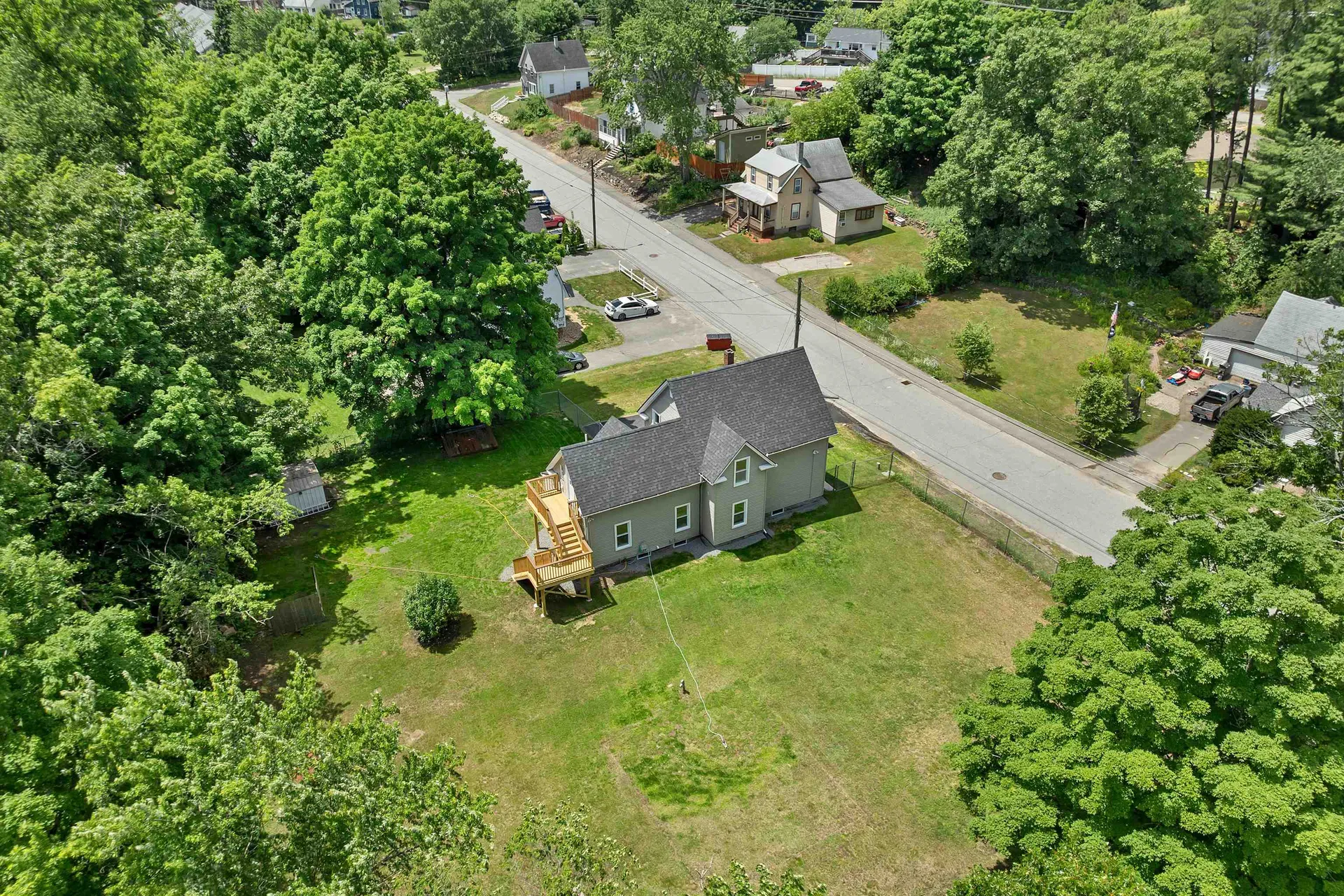 16 Brook Street Derry NH 03038