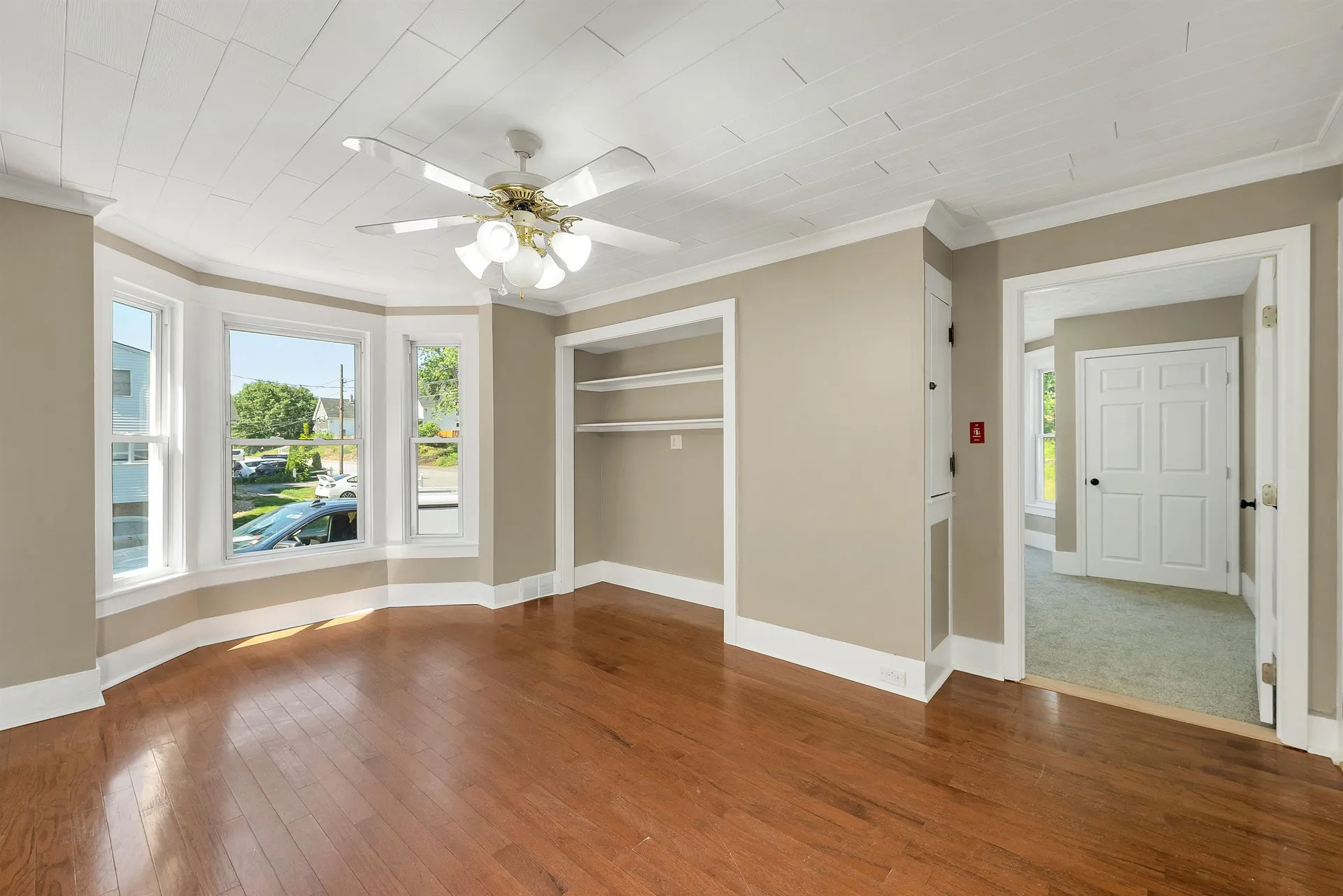 16 Brook Street Derry NH 03038