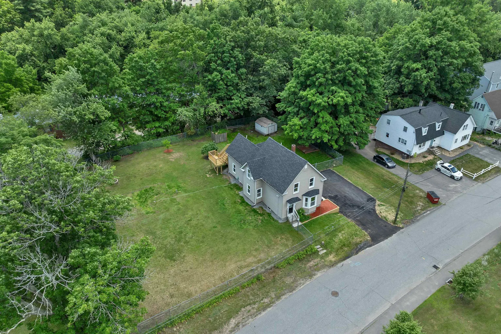 16 Brook Street Derry NH 03038