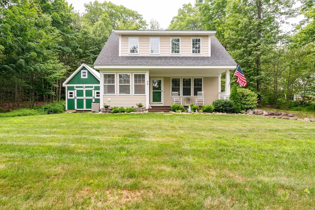 94 High Meadows Drive Deerfield NH 03037