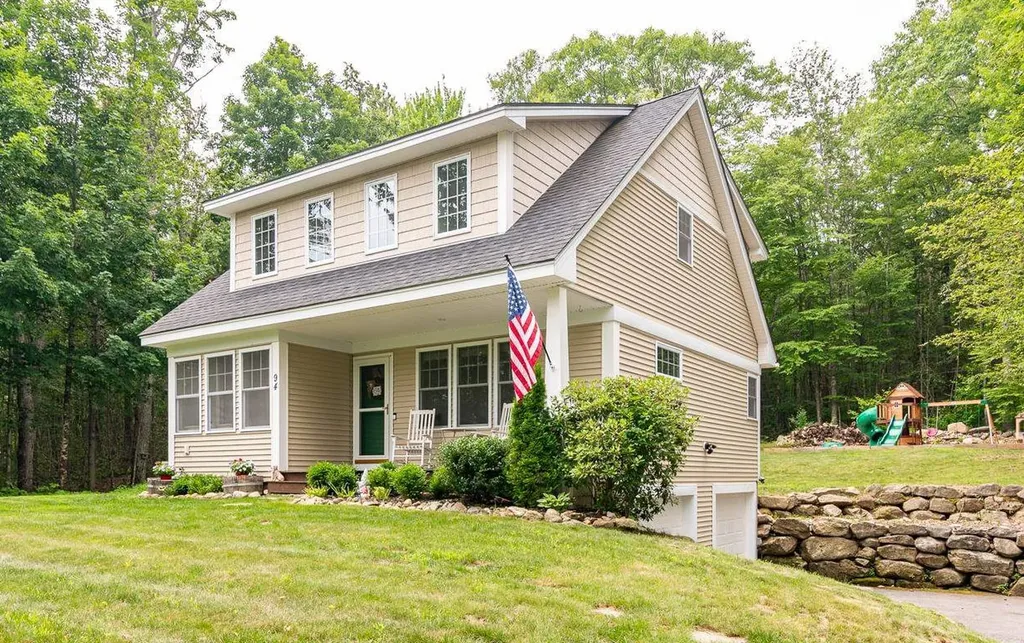 94 High Meadows Drive Deerfield NH 03037