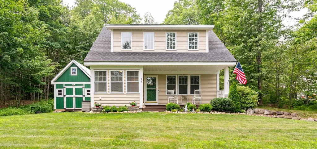 94 High Meadows Drive Deerfield NH 03037