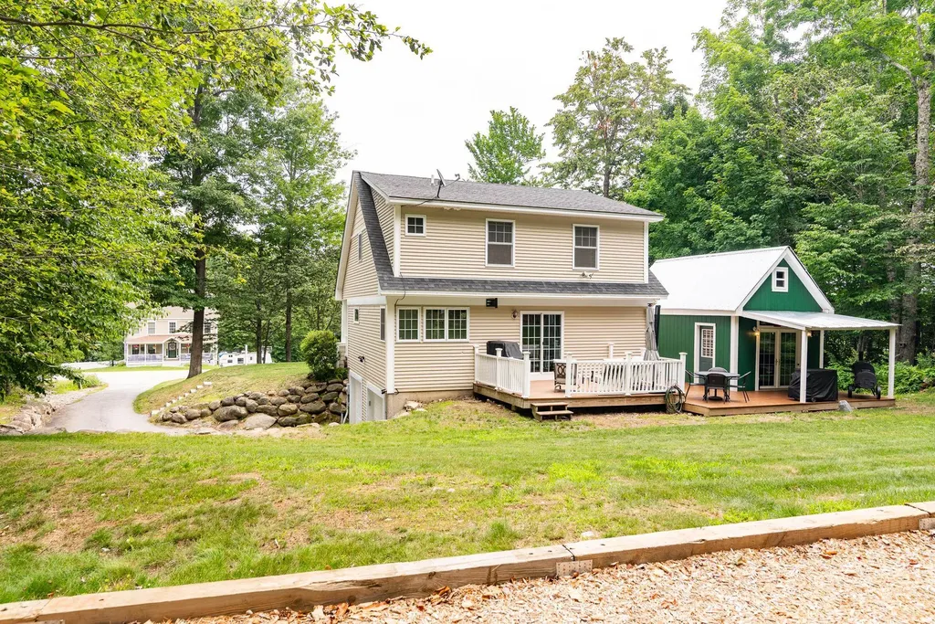 94 High Meadows Drive Deerfield NH 03037