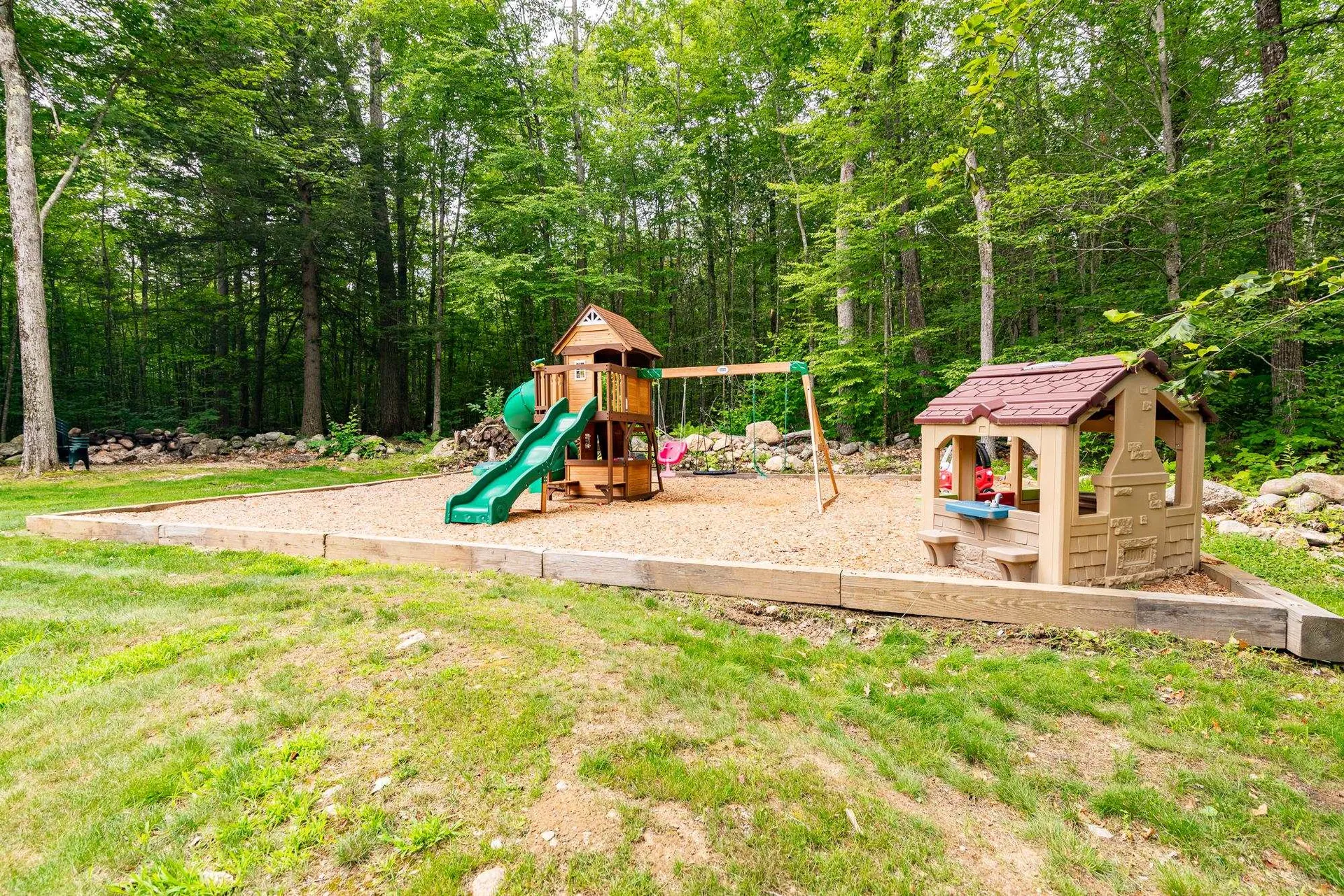 94 High Meadows Drive Deerfield NH 03037