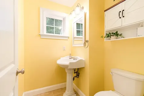 94 High Meadows Drive Deerfield NH 03037