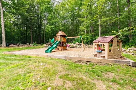 94 High Meadows Drive Deerfield NH 03037