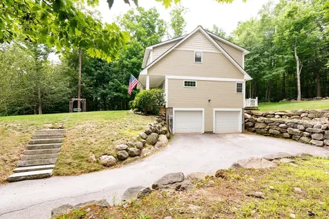 94 High Meadows Drive Deerfield NH 03037