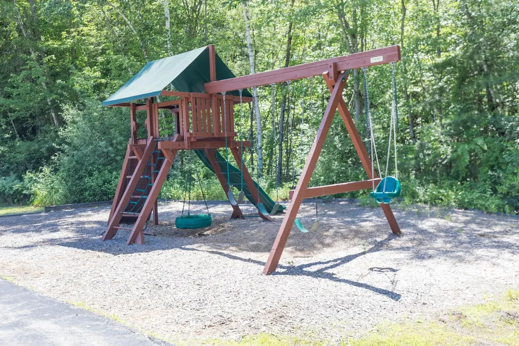 4 Woodland Green Rochester NH 03868