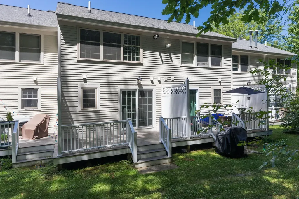 4 Woodland Green Rochester NH 03868