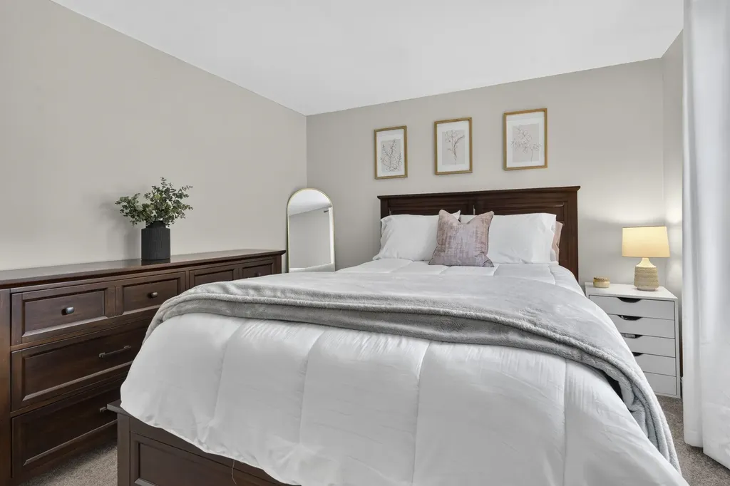 26 Sullivan Court Salem NH 03079