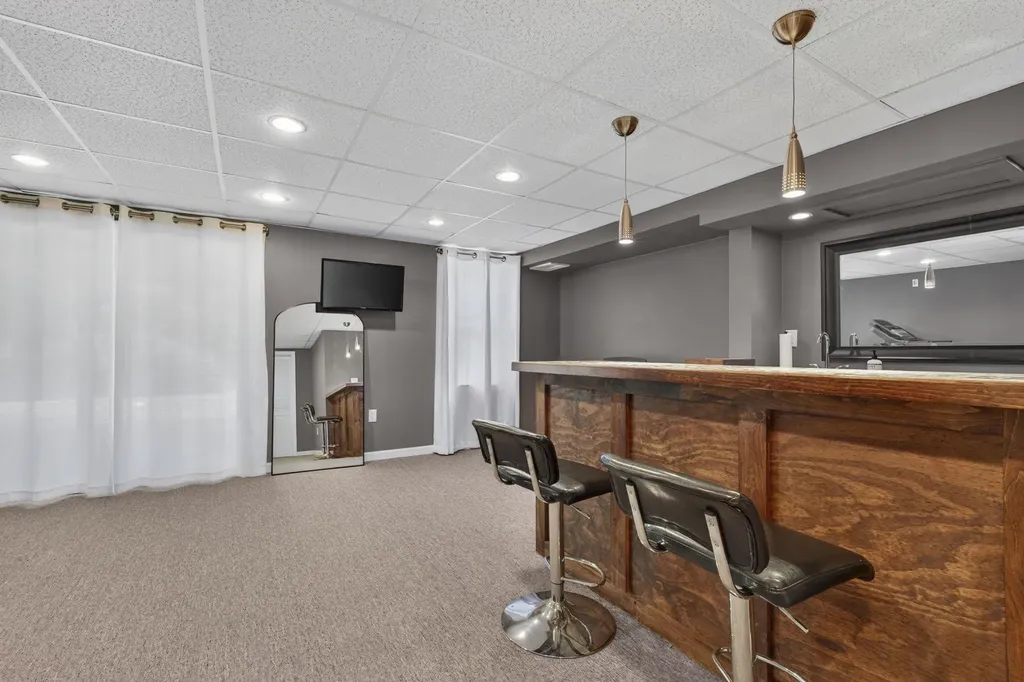 26 Sullivan Court Salem NH 03079