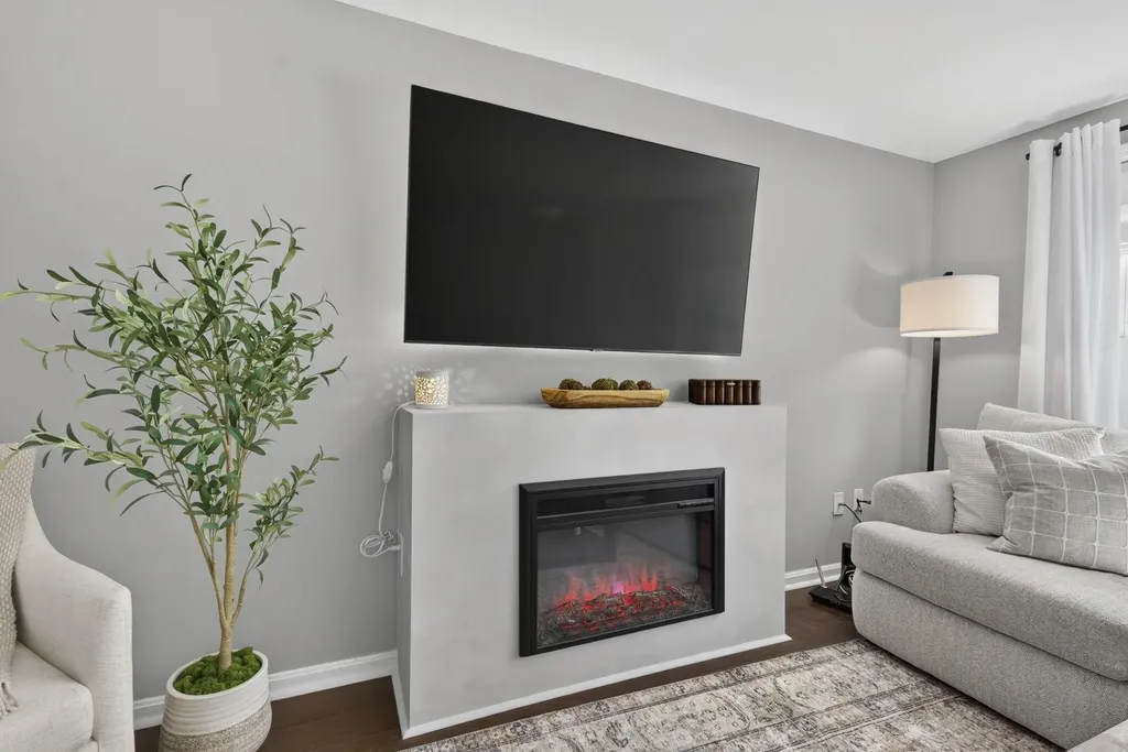 26 Sullivan Court Salem NH 03079