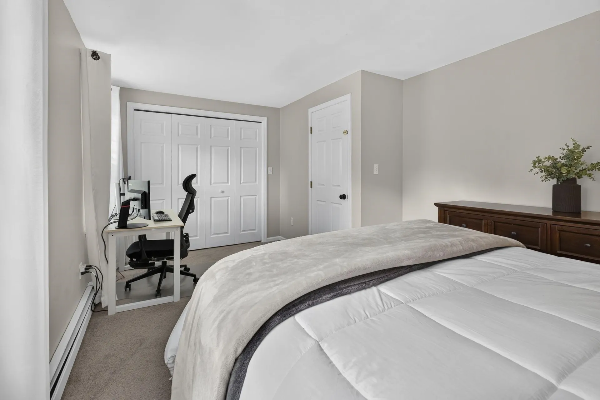 26 Sullivan Court Salem NH 03079
