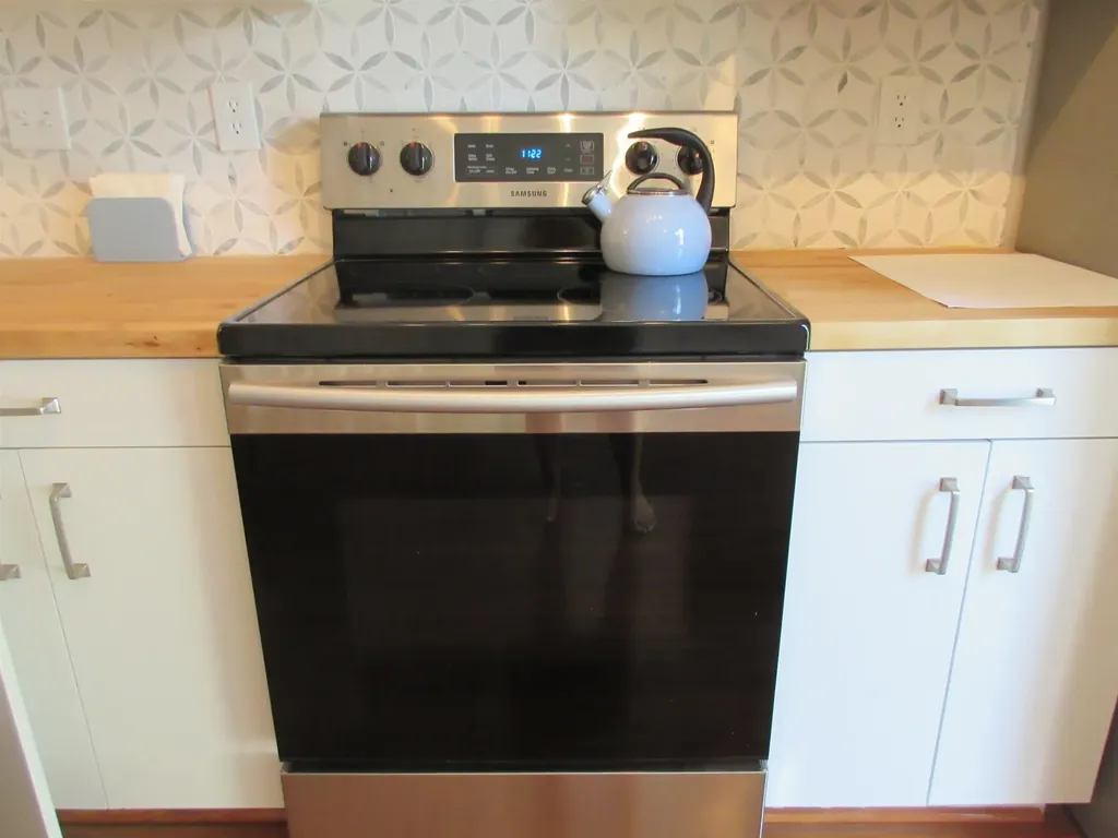 413 Fox Hollow Way Manchester NH 03104