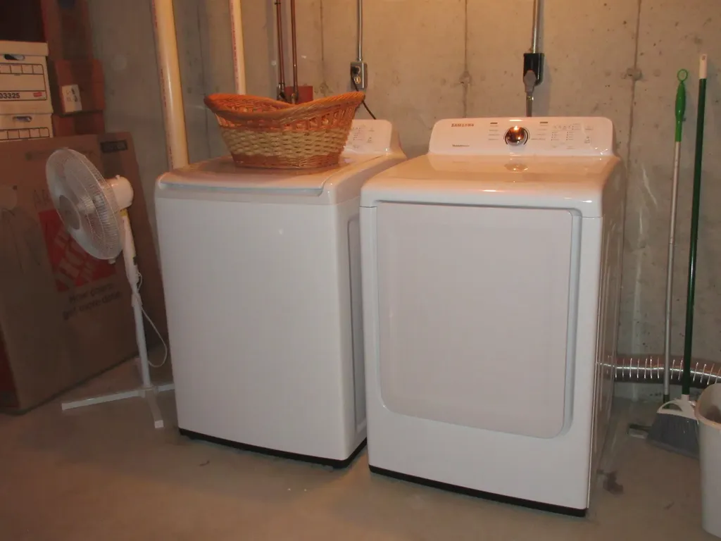 413 Fox Hollow Way Manchester NH 03104