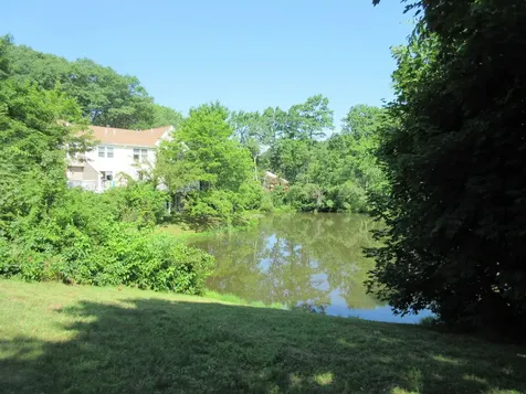 413 Fox Hollow Way Manchester NH 03104
