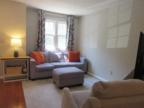 413 Fox Hollow Way Manchester NH 03104