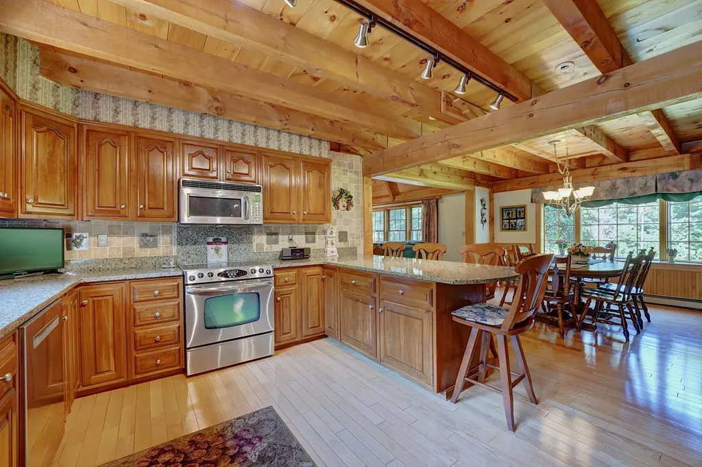 73-75 Dearborn Road Greenland NH 03840