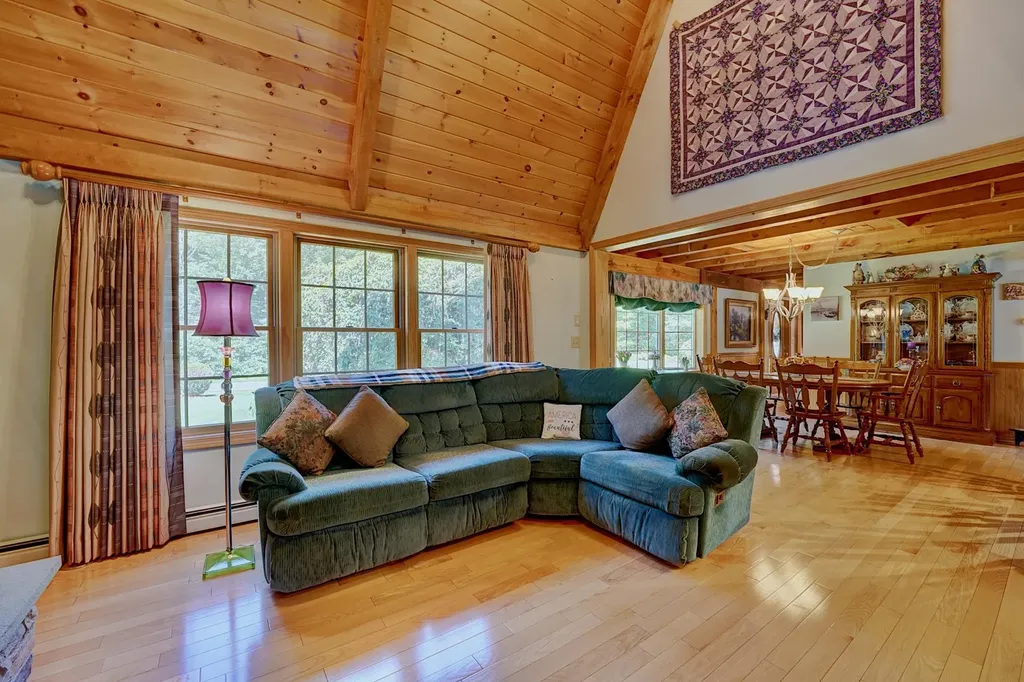 73-75 Dearborn Road Greenland NH 03840
