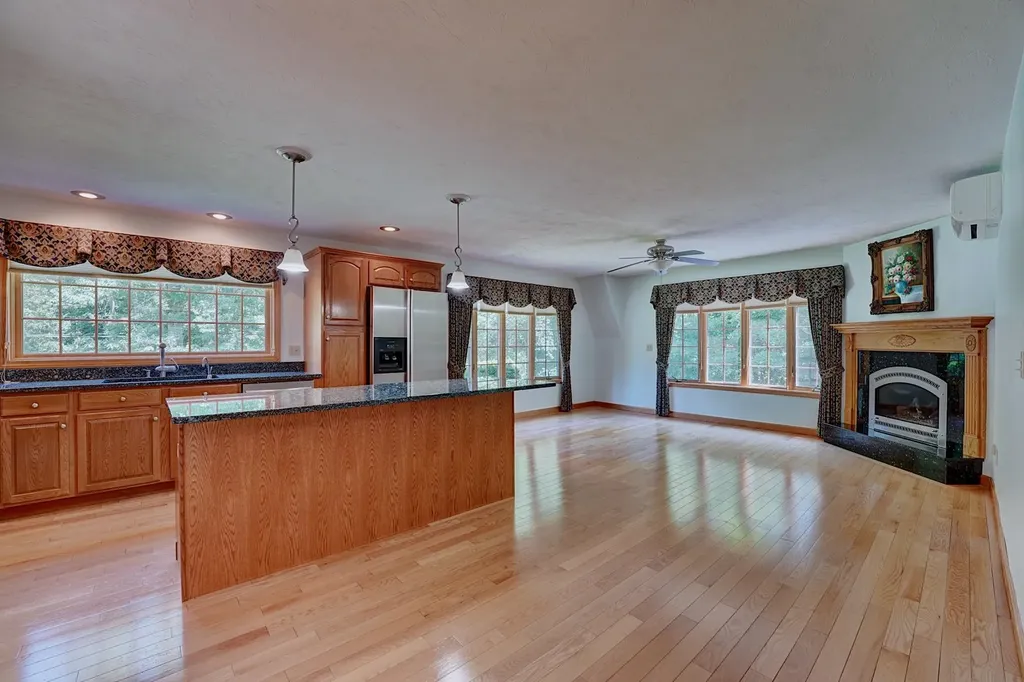 73-75 Dearborn Road Greenland NH 03840