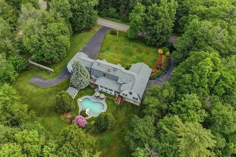 73-75 Dearborn Road Greenland NH 03840