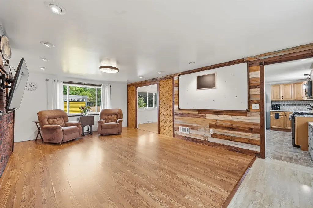 2 Iroquois Road Nashua NH 03063