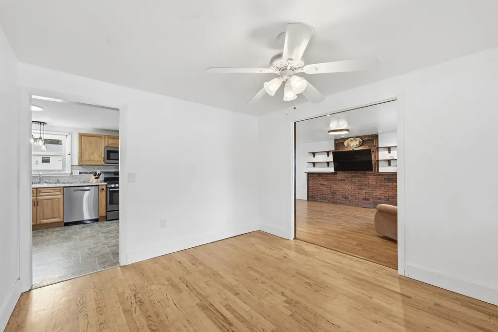 2 Iroquois Road Nashua NH 03063
