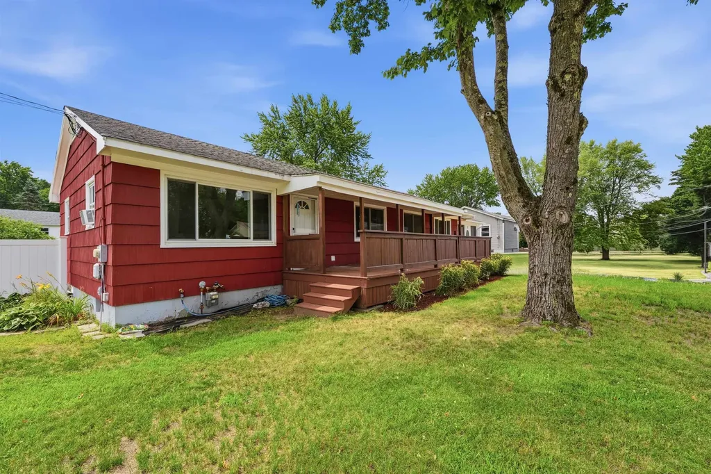 2 Iroquois Road Nashua NH 03063