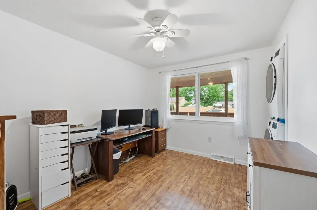 2 Iroquois Road Nashua NH 03063